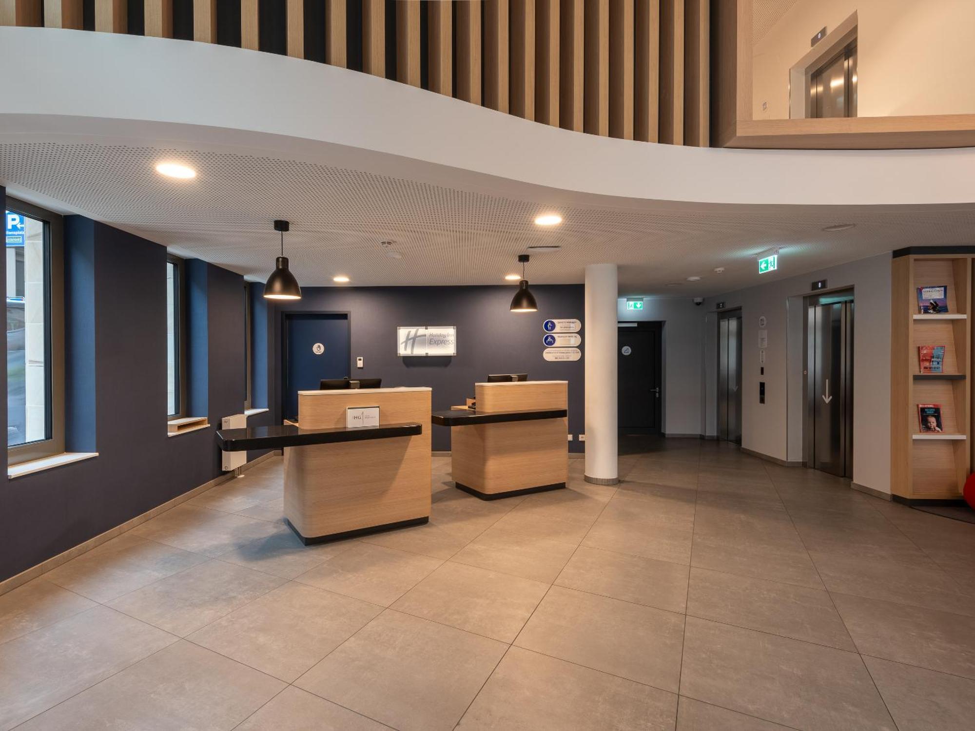 Holiday Inn Express Heilbronn By Ihg Экстерьер фото